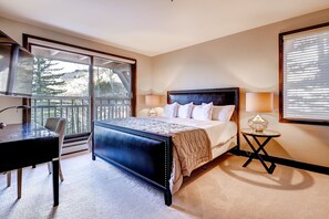Townhome, 4 Bedrooms | 3 bedrooms, free WiFi, bed sheets - Luxe Pines Lodge Townhome Sleeps 10 4 Bedroom Townhouse by RedAwning (Avon)