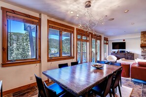 Condo, 4 Bedrooms | Dining