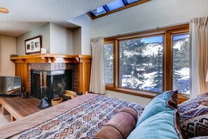 Studio | View from property - Lenawee 1747 (Keystone)