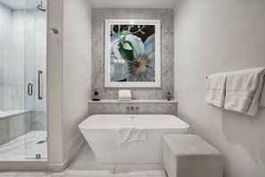 Casa de ciudad, 5 habitaciones | Baño | Toallas y shampoo 