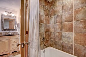 Studio | Bathroom | Bathtub, hair dryer, towels, shampoo - Ski-in/ski-out Studio W/snowy Alpine Views - Walk To Main St Studio Bedroom Condo by RedAwning (Breckenridge)
