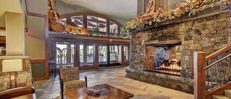 Condo, 4 Bedrooms | Interior