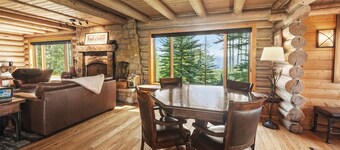 Private Unique On-mtn  4br 4ba 4 Bedroom Cabin by RedAwning