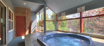 Warm + Inviting 2br Winter Escape-perfectly Located Downtown 2 Bedroom Condo by RedAwning