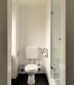 Comfort Double Room | Bathroom