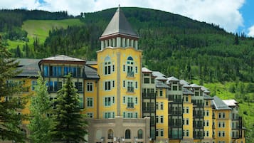Condo, 2 Bedrooms | Exterior