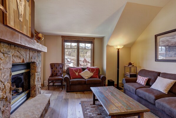 Condo, 3 Bedrooms | Living area | TV, DVD player