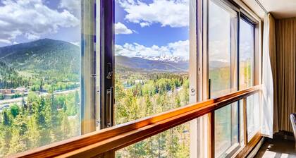 Spacious Penthouse 3br ~no Cleaning Fee~kids Ski Free! 3 Bedroom Condo by RedAwning