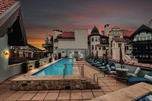 Appart'hôtel, 2 chambres | Piscine