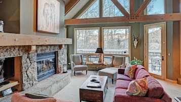 Townhome, 3 Bedrooms | Interior