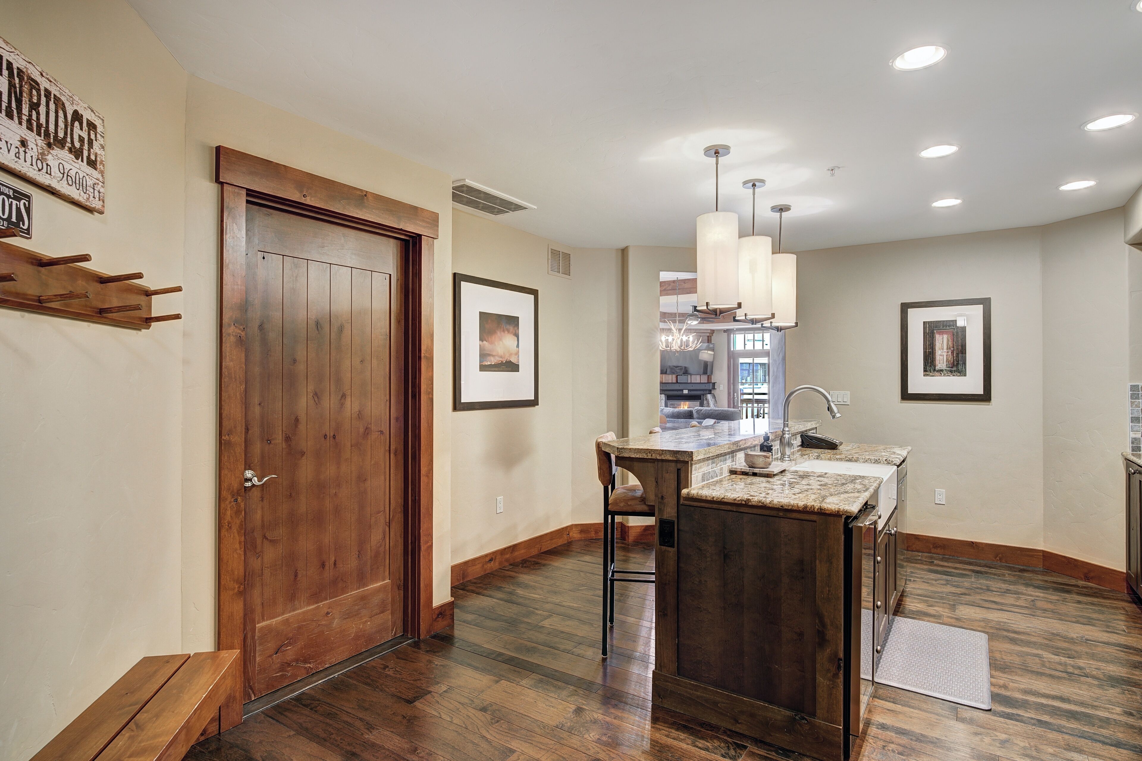 Condo, 2 Bedrooms | Interior