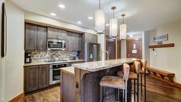 Condo, 2 Bedrooms | Private kitchen | Full-sized fridge, microwave, oven, stovetop