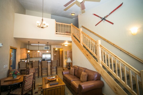 Condo, 3 Bedrooms | Living area | Flat-screen TV, fireplace, iPod dock