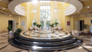 Lobby sitting area - Rome Palace Deluxe (Sunny Beach)