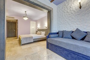 Habitación ejecutiva | Área de sala de estar | Televisión LCD 