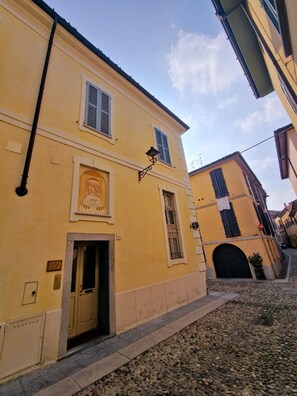 الإطلالة من المنشأة