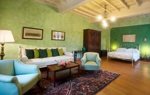 Unclassified image, 4 of 104, button - Relais Vimercati (Crema)