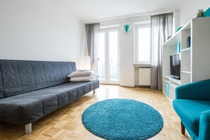 Appartement Confort, 2 chambres, non-fumeurs, cuisine | Coin séjour | Télévision à écran plat