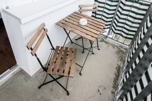 City Apartment, 2 Bedrooms, Kitchen,with Balcony- City View | Balkon