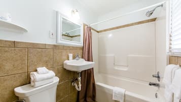Kamar, 1 Tempat Tidur King | Kamar mandi