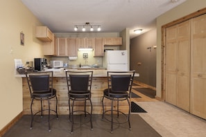 Studio | Private kitchen | Full-sized fridge, microwave, oven, stovetop