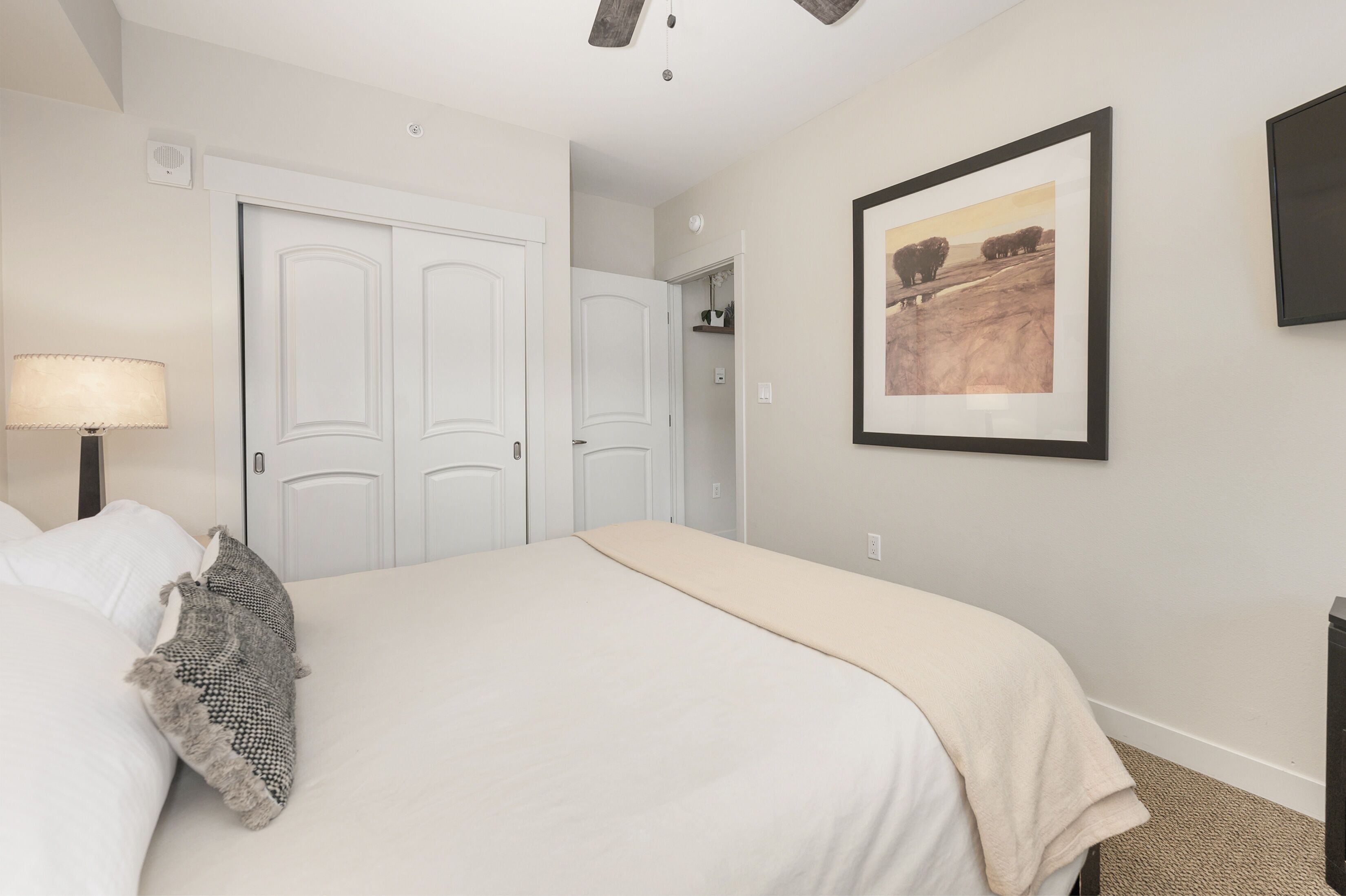 1 bedroom, iron/ironing board, cots/infant beds, free WiFi