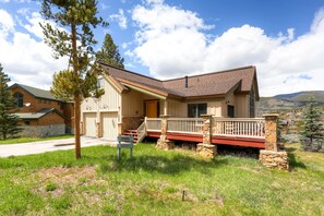 House, 5 Bedrooms | Front of property