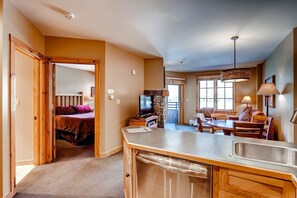 Condo, 2 Bedrooms | Interior - Dakota Lodge 8513 (Keystone)