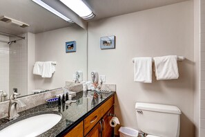 Condo, 2 Bedrooms | Bathroom
