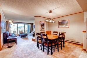 Condo, 2 Bedrooms | Dining