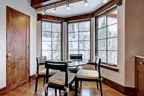 Condo, 5 Bedrooms | View from property