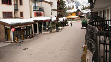 Condo, 1 Bedroom | Property grounds