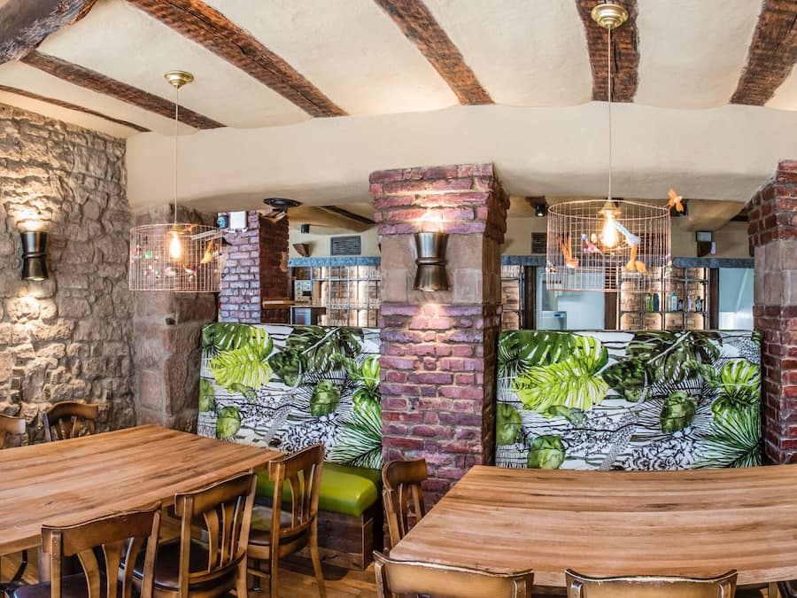 Breakfast, lunch, dinner served; German cuisine, alfresco dining