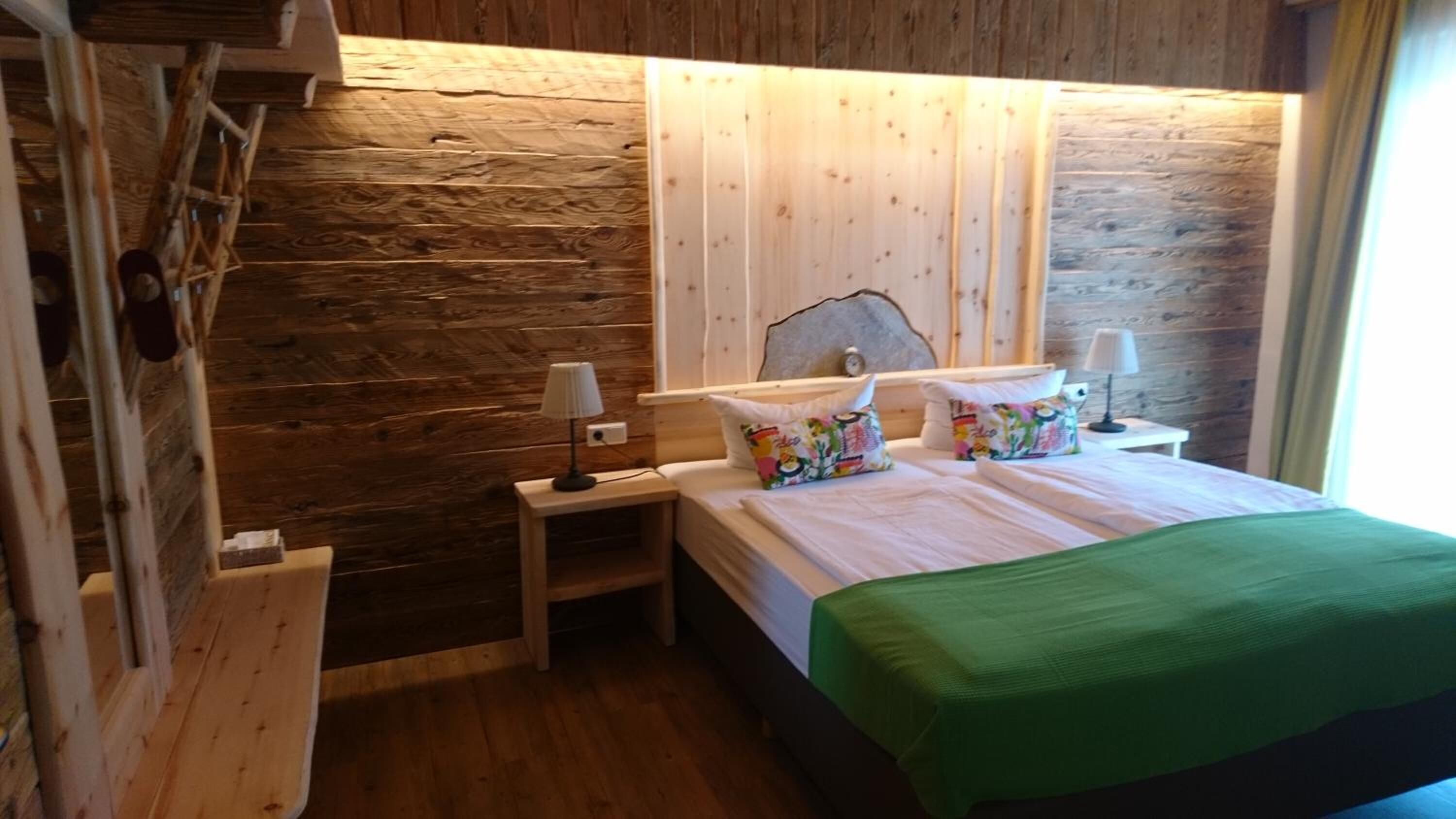 hypo-allergenic bedding, in-room safe, individually decorated