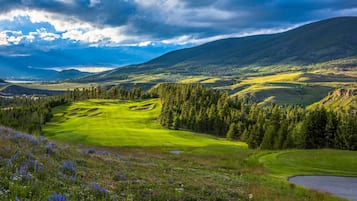 Condo, 2 Bedrooms | Golf