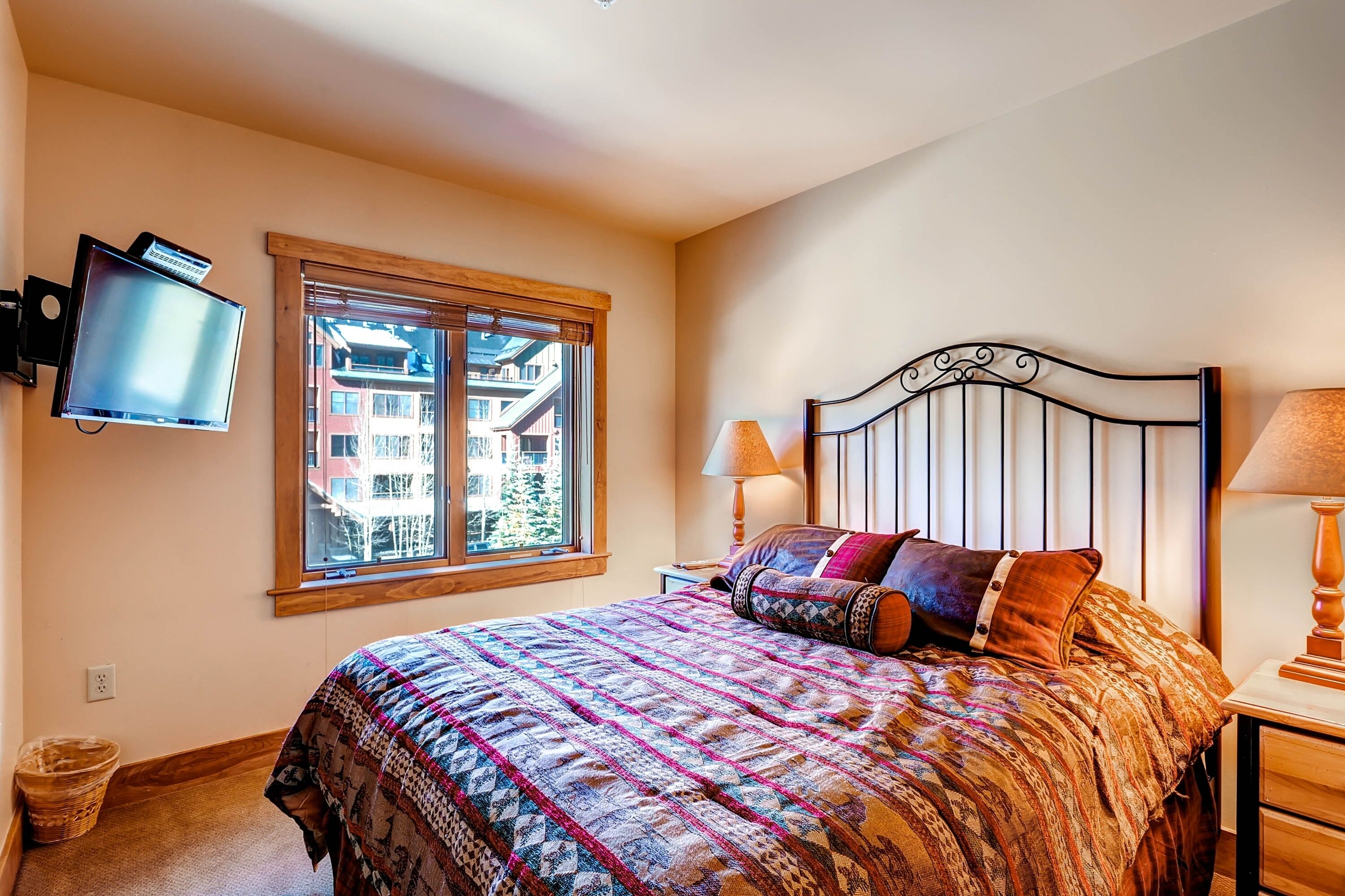 Condo, 2 Bedrooms | 2 bedrooms, free WiFi, bed sheets