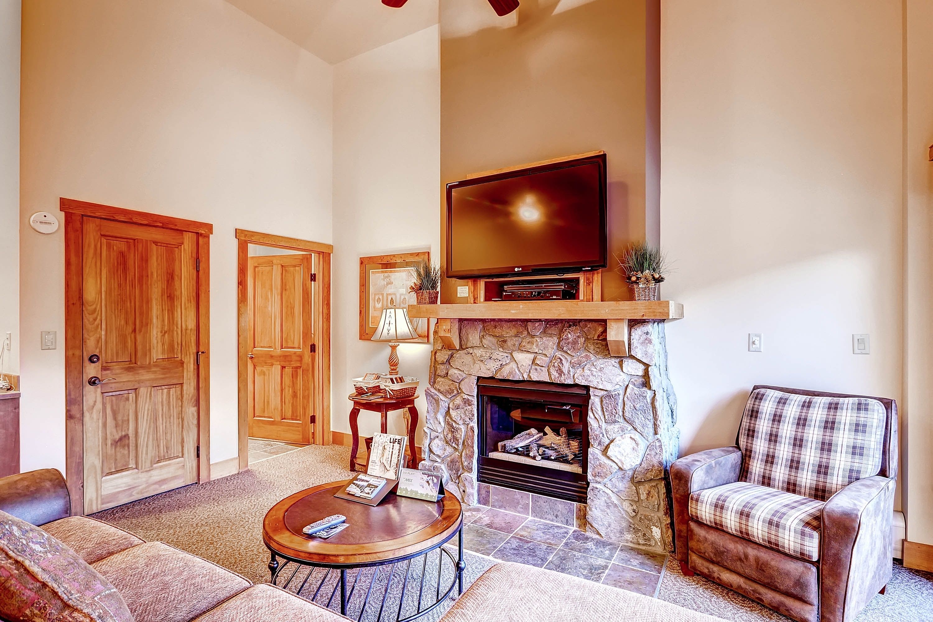 Condo, 1 Bedroom | Living room | Flat-screen TV, fireplace, DVD player