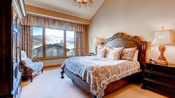 Condo, 5 Bedrooms | 5 bedrooms, free WiFi