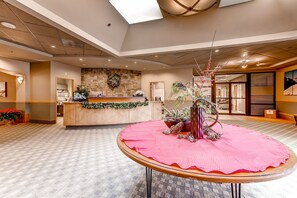 Condo, 3 Bedrooms | Lobby