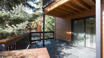 Apartment, 3 Schlafzimmer | Unterkunftsgelände