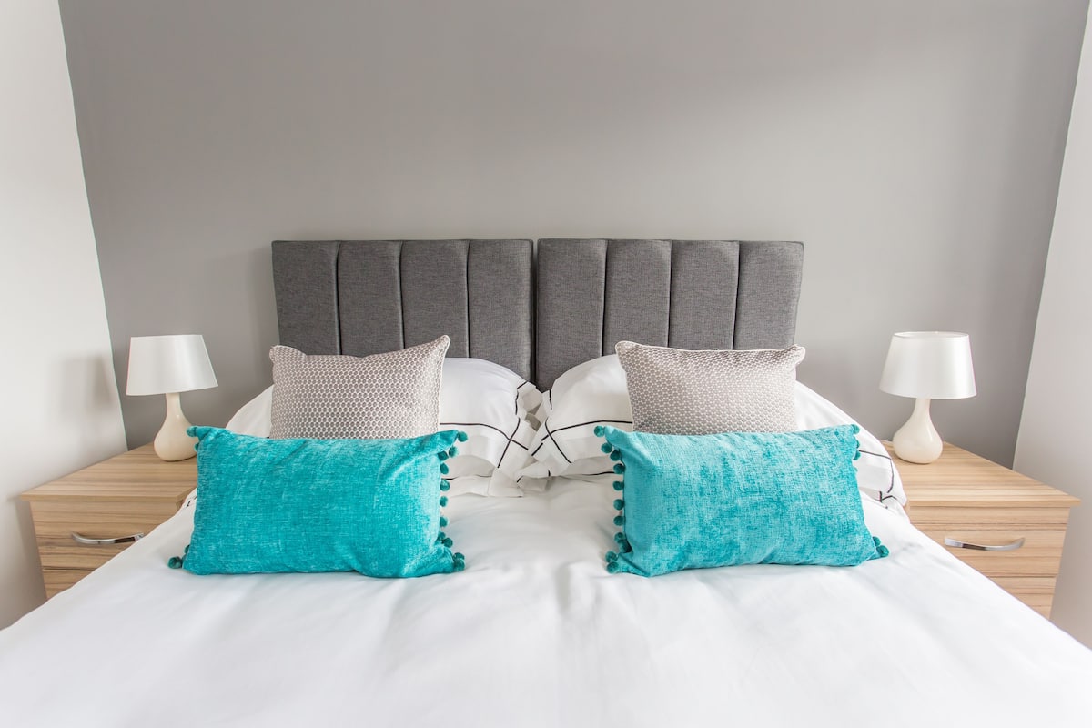 Appartement Deluxe, 2 chambres, 2 salles de bains | 2 chambres, literie hypoallergénique, surmatelas