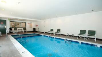Studio | Pool | Indoor pool, outdoor pool