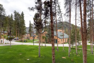 Bæjarhús - 2 svefnherbergi | Lóð gististaðar