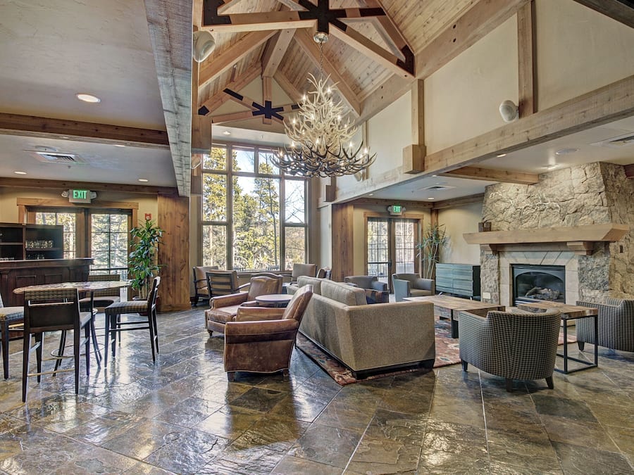 Condo, 1 Bedroom | Living area