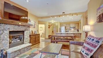 Apartment, 2 Bedrooms | Living area | Flat-screen TV, fireplace, DVD player