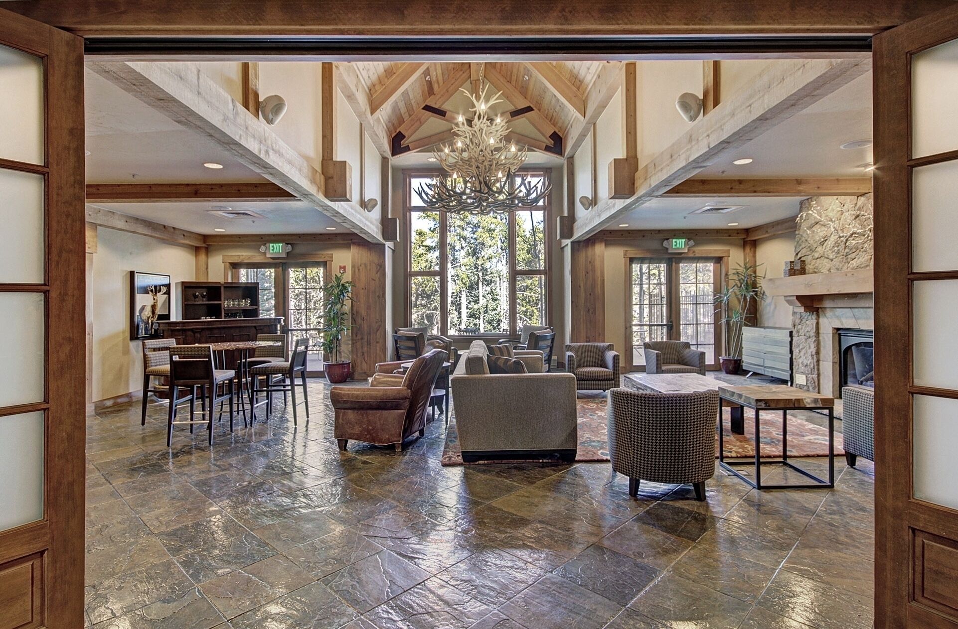 Apartment, 2 Bedrooms | Dining