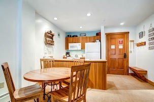 Condo, 1 Bedroom | Dining