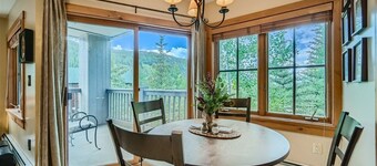 8594 Expedition Station 1 Bedroom Condo by RedAwning