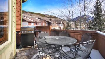 Townhome, 4 Bedrooms | BBQ/picnic area