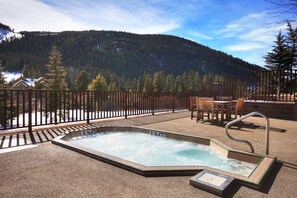 Condo, 3 Bedrooms | Outdoor spa tub